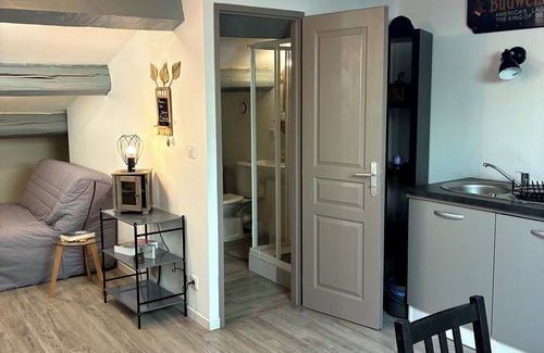 Saint-Zacharie Apartment | Cosy and relaxing atmosphere in St Zacharie, in the heart of the village.