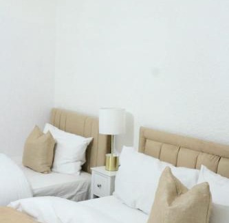 Birch Apartment | Cosy and stylish 3 bedroom house