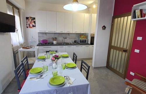 Torre del Lago Puccini Apartment | Cosy apartment for 5 guests with A/C, TV, balcony and pets allowed, close to Viareggio