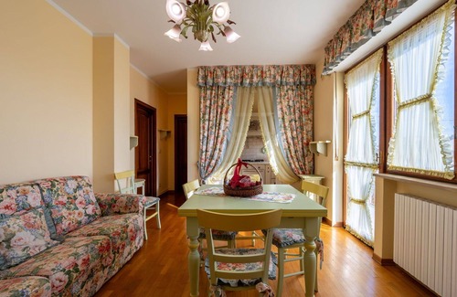 Castagnole Monferrato Apartment | Cosy apartment for 4 people with WIFI, A/C, TV, terrace and parking