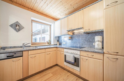 Bramberg am Wildkogel Apartment | Cosy apartment with terrace in Bramberg