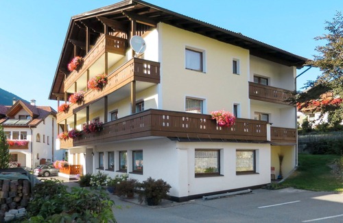 St. Valentin auf der Haide Apartment | Cosy apartment for 6 people with WIFI, TV, balcony and pets allowed