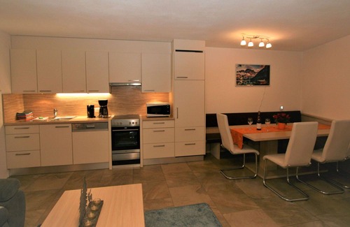 Holdernach Apartment | Cosy apartment for 4 guests with WIFI, TV and terrace