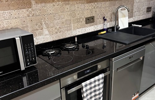 Hay El Farah Apartment | Cosy apartment 10min from beach and center