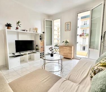 Saint-Sylvestre Apartment | Cosy apartment - 15 min from beach - Free Parking