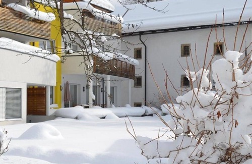 Eben im Pongau Apartment | Cosy apartment for 8 guests with TV and parking