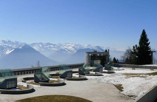 Rigi Kaltbad Apartment | Cosy apartment for 3 guests with WIFI, TV, balcony, panoramic view and parking