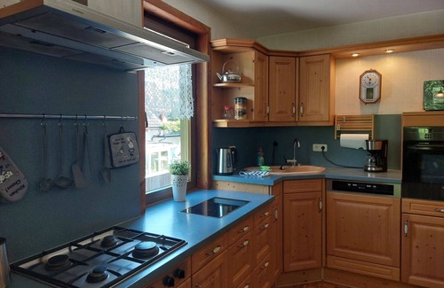 Springstille Apartment | Cosy apartment for 4 guests with WIFI, TV, patio and parking