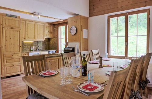 Buerchen Apartment | Cosy apartment for 10 people with WIFI, TV, patio and parking