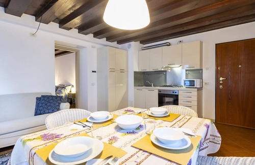 Morbegno Apartment | Cosy apartment for 2 people with WIFI, TV and balcony