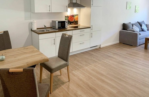 Holtriem Apartment | Cosy apartment for 2 people with WIFI, TV, terrace, pets allowed and parking