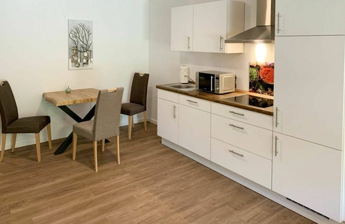 Holtriem Apartment | Cosy apartment for 2 people with WIFI, TV, terrace, pets allowed and parking
