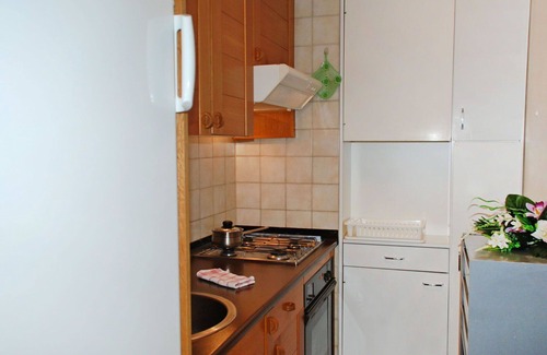 Castagnola Apartment | Cosy apartment for 2 people with WIFI, pool, TV, patio, panoramic view and parking