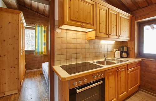 Saalbach-Hinterglemm Apartment | Cosy apartment for 4 guests with WIFI, TV and terrace