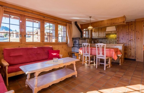 Riederalp Apartment | Cosy apartment for 4 guests with WIFI, TV and balcony