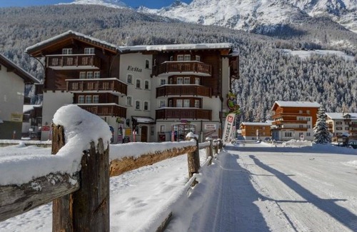 Saas Grund Apartment | Cosy apartment for 4 guests with WIFI