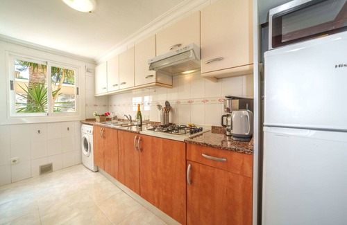 Andraitx Apartment | Cosy apartment for 4 guests with A/C, WIFI, pool, TV, balcony and parking