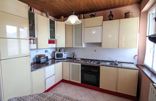 Aurano Apartment | Cosy apartment for 4 guests with TV, terrace and pets allowed