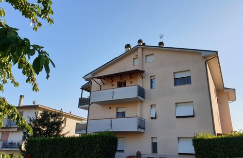 Castelfidardo Apartment | Cosy apartment for 4 guests with A/C, WIFI, TV, panoramic view and parking, close to Porto Recan.
