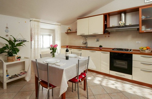 Follonica Apartment | Cosy apartment for 4 guests with WIFI, A/C, TV and pets allowed
