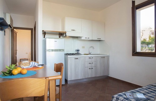 Patresi Apartment | Cosy apartment for 4 guests with A/C, WIFI, TV, terrace and parking