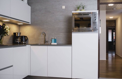 Municipality of Delfzijl Apartment | Cosy apartment for 4 guests with WIFI, TV, terrace and parking