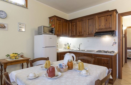 Onzo Apartment | Cosy apartment for 4 people with WIFI, TV, patio, pets allowed and panoramic view