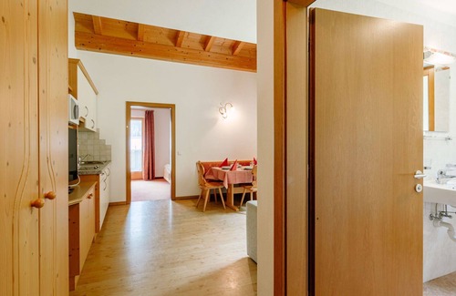 Solda Apartment | Cosy apartment for 4 people with WIFI, TV, terrace, pets allowed and panoramic view