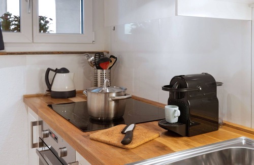 Davos-Dorf Apartment | Cosy apartment for 4 people with pool, WIFI, TV, balcony and parking