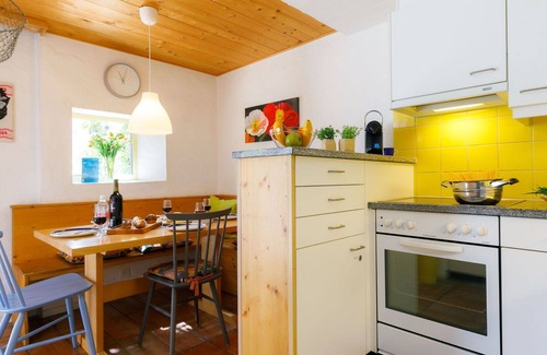 Capriasca Apartment | Cosy apartment for 5 guests with pool, WIFI, TV, patio, pets allowed, panoramic view and parking