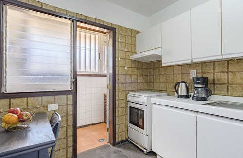 Los Cristianos Apartment | Cosy apartment for 5 people with WIFI, TV and balcony