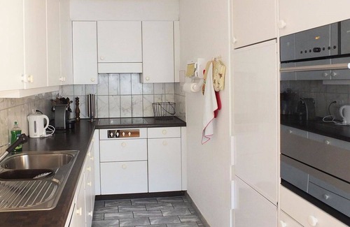 Engelberg Apartment | Cosy apartment for 6 guests with WIFI, TV and balcony
