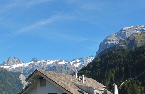 Engelberg Apartment | Cosy apartment for 6 guests with WIFI, TV and balcony