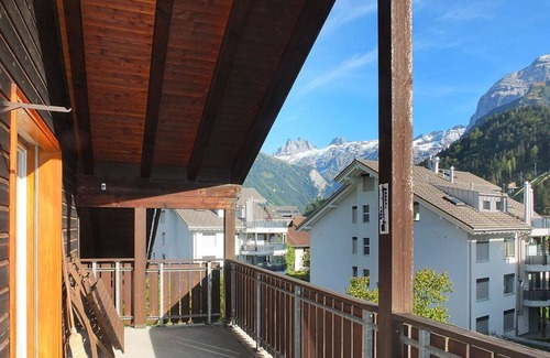 Engelberg Apartment | Cosy apartment for 6 guests with WIFI, TV and balcony