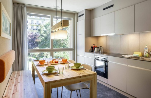 Meiringen Apartment | Cosy apartment for 6 people with WIFI, TV, terrace, pets allowed and parking