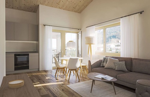 Savognin Apartment | Cosy apartment for 6 guests with WIFI, TV, balcony, panoramic view and parking