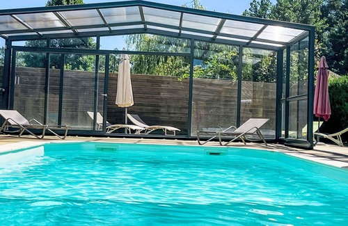 Messanges Apartment | Cosy apartment for 6 guests with pool, WIFI, TV, terrace and pets allowed
