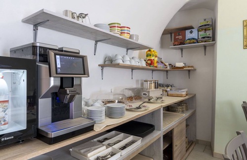 Pompeiana Apartment | Cosy apartment for 6 people with WIFI, A/C, balcony, pets allowed and parking