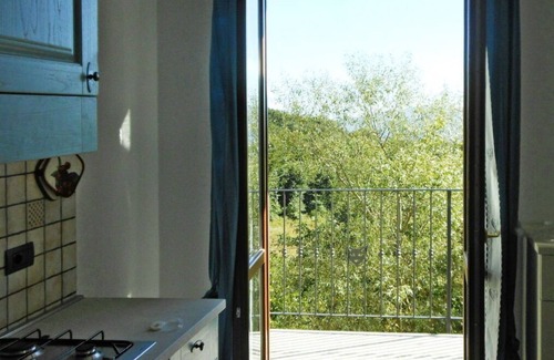 Savona Apartment | Cosy apartment for 6 people with WIFI, TV, patio, pets allowed and panoramic view