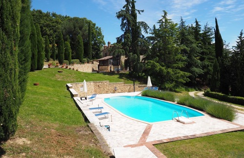 San Gimignano Apartment | Cosy apartment for 6 people with WIFI, pool and panoramic view, close to San Gimignano