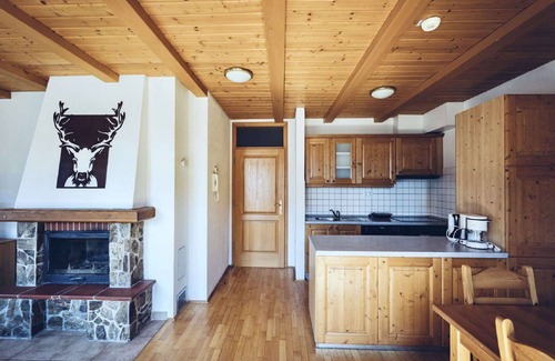 Hocko Pohorje Apartment | Cosy apartment for 7 guests with pool, WIFI, TV, balcony, pets allowed and panoramic view