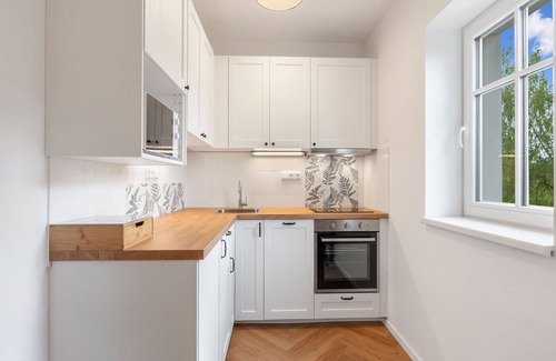 Hrensko Apartment | Cosy apartment for 8 guests with WIFI, TV, patio and pets allowed