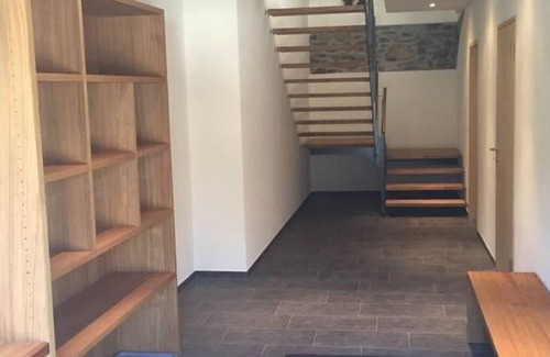 Valbella Apartment | Cosy apartment for 8 guests with WIFI, TV and balcony