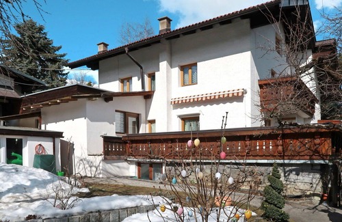 Imst Apartment | Cosy apartment for 8 people with WIFI, TV, terrace and pets allowed