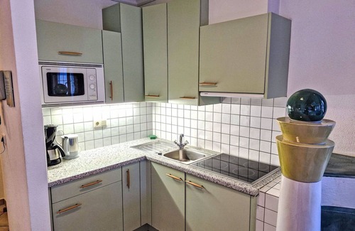 Sankt Anton am Arlberg Apartment | Cosy apartment for 2 guests with WIFI, TV, balcony, pets allowed and parking