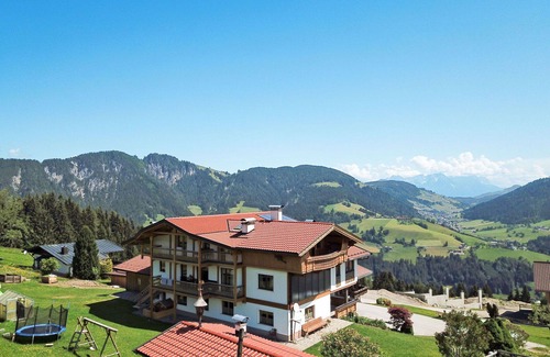 Wildschoenau Apartment | Cosy apartment for 4 people with WIFI, TV, balcony and parking
