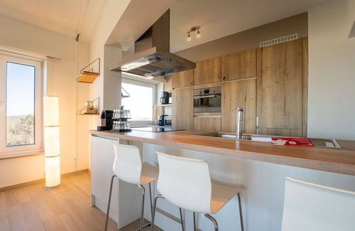 Middelkerke Apartment | Cosy apartment for 8 guests with WIFI, TV and balcony