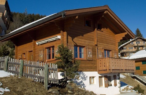 Riederalp Apartment | Cosy apartment for 6 people with WIFI, TV, balcony and pets allowed
