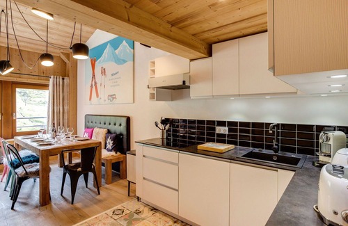 Val Claret Apartment | Cosy apartment for 8 people with WIFI and TV