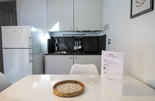 Lavena Ponte Tresa Apartment | Cosy apartment for 3 people with TV, balcony, pets allowed and parking